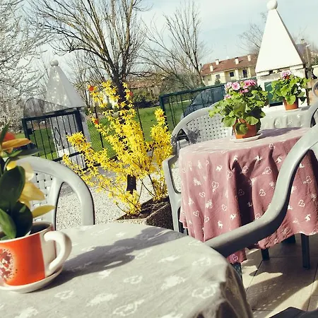 Venice House Bed and Breakfast 3*